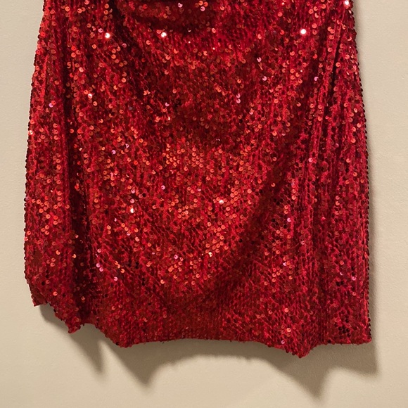 NWT Zara Red Sequin & Velvet One Shoulder Body Con Dress - Picture 6 of 14